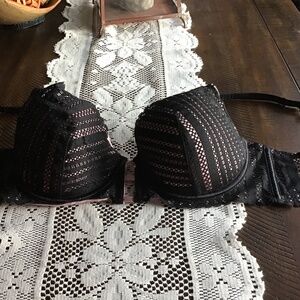 Victoria’s Secret lined purge bra